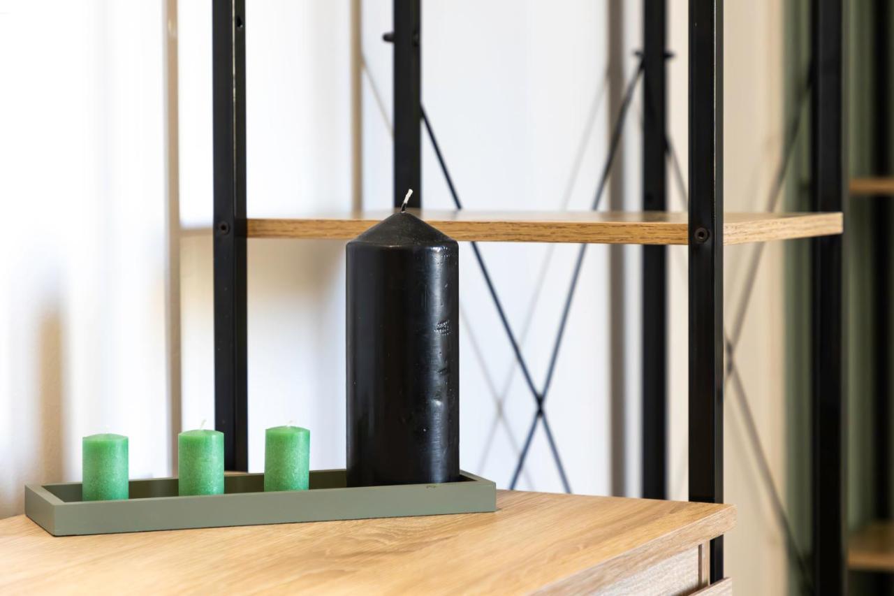 Quarzo. Modern Rooms Cagliari Ngoại thất bức ảnh