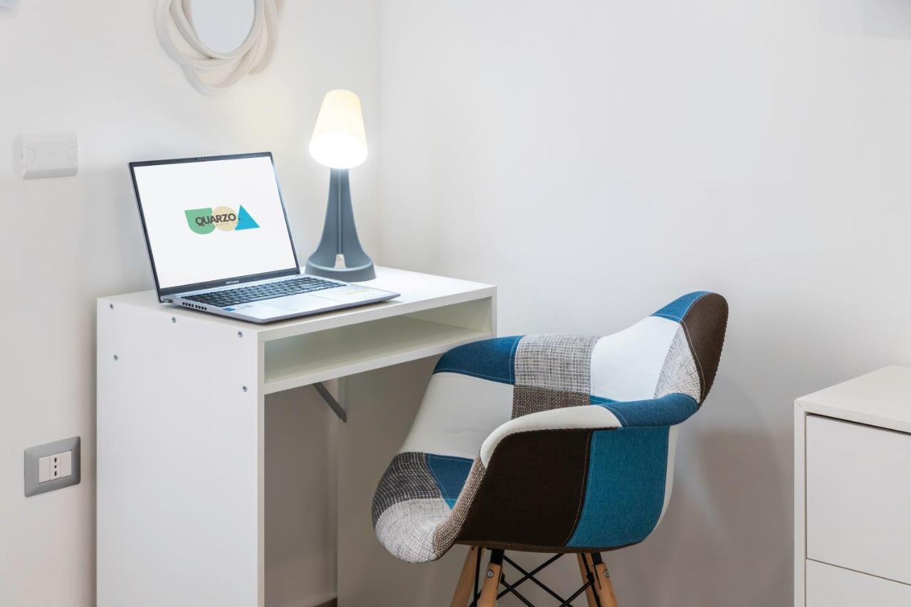 Quarzo. Modern Rooms Cagliari Ngoại thất bức ảnh
