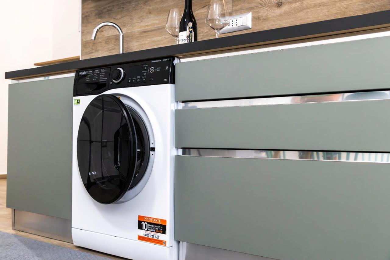 Quarzo. Modern Rooms Cagliari Ngoại thất bức ảnh