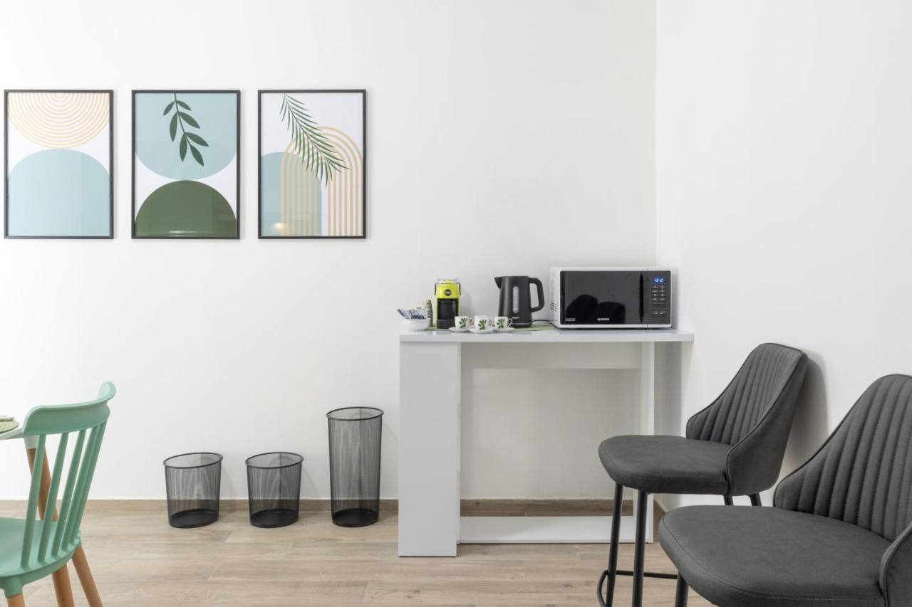 Quarzo. Modern Rooms Cagliari Ngoại thất bức ảnh