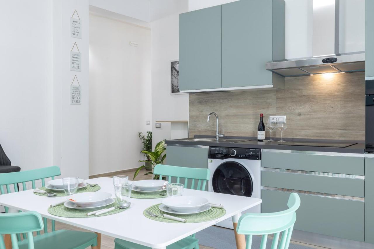 Quarzo. Modern Rooms Cagliari Ngoại thất bức ảnh