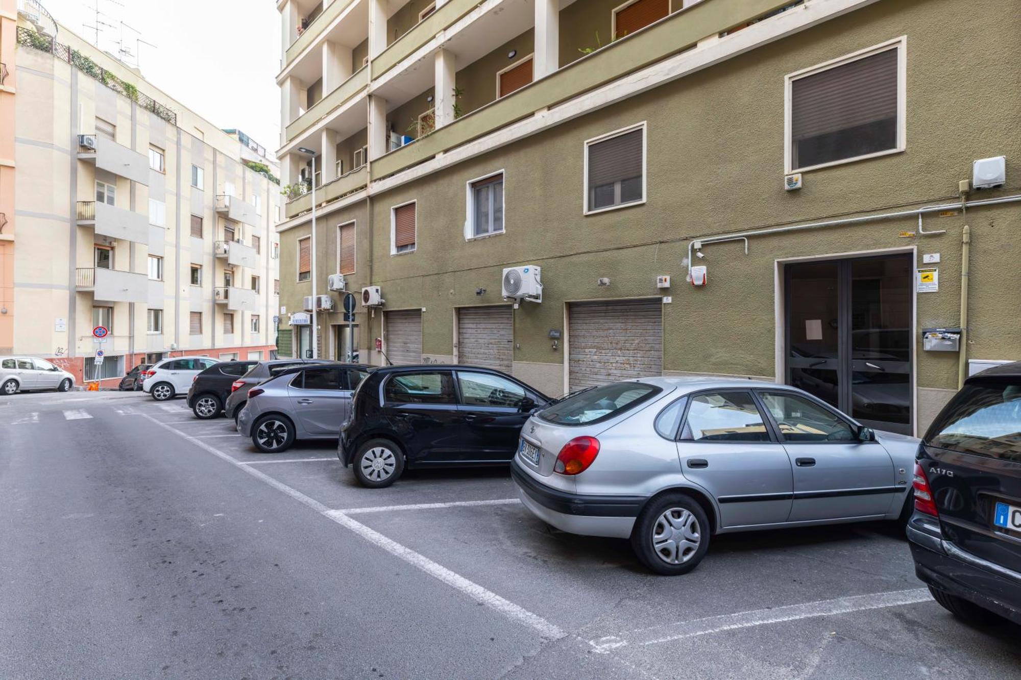 Quarzo. Modern Rooms Cagliari Ngoại thất bức ảnh