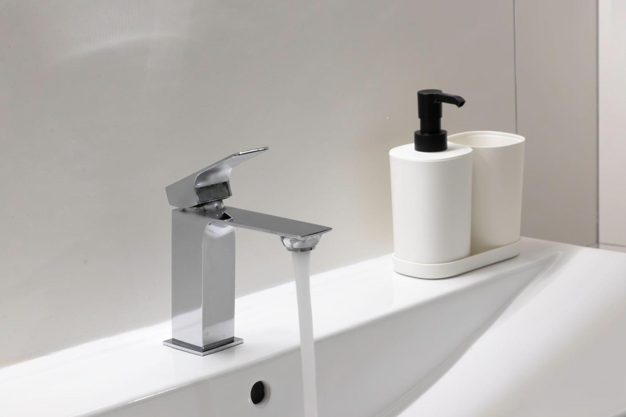 Quarzo. Modern Rooms Cagliari Ngoại thất bức ảnh