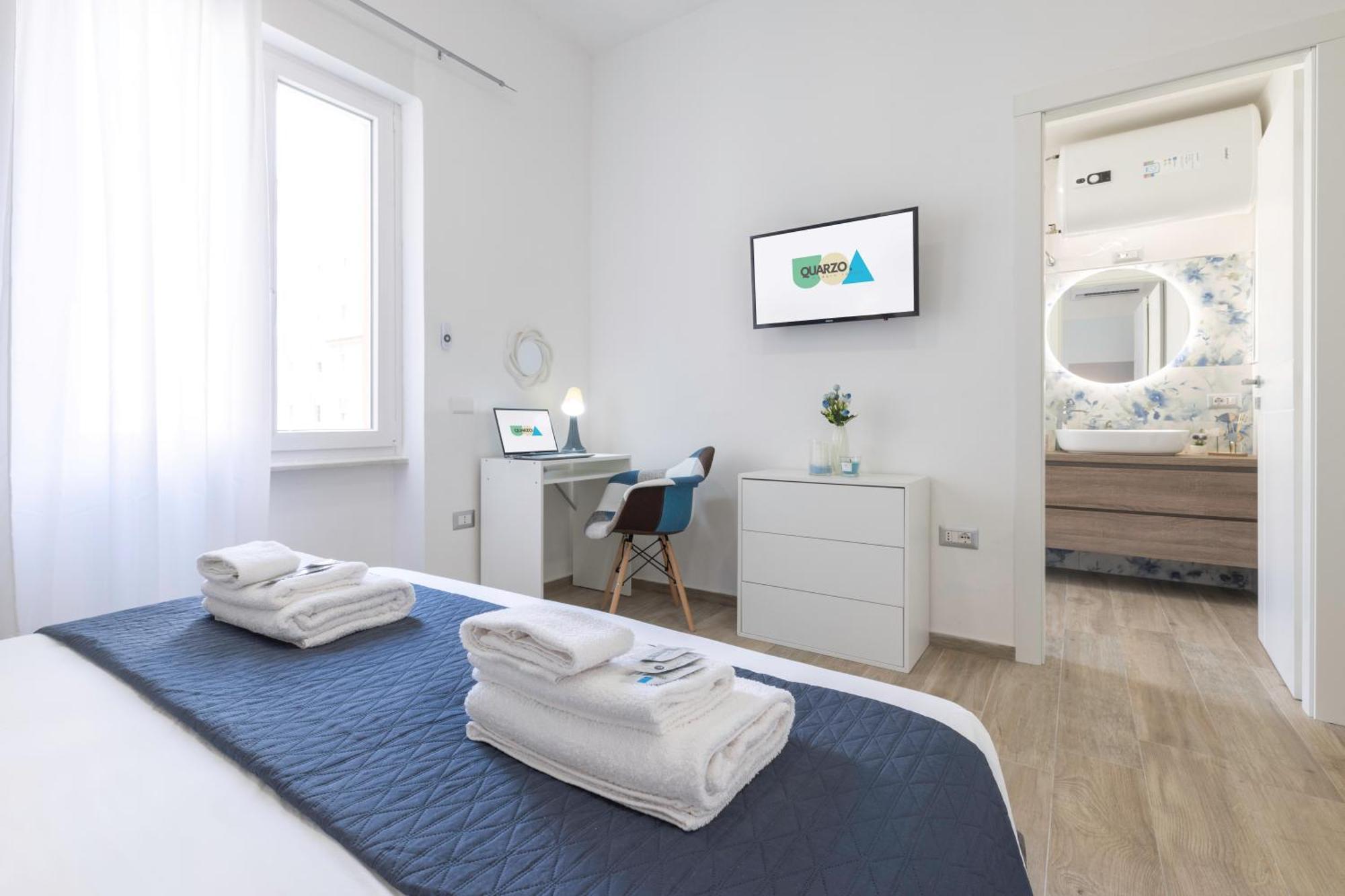 Quarzo. Modern Rooms Cagliari Ngoại thất bức ảnh