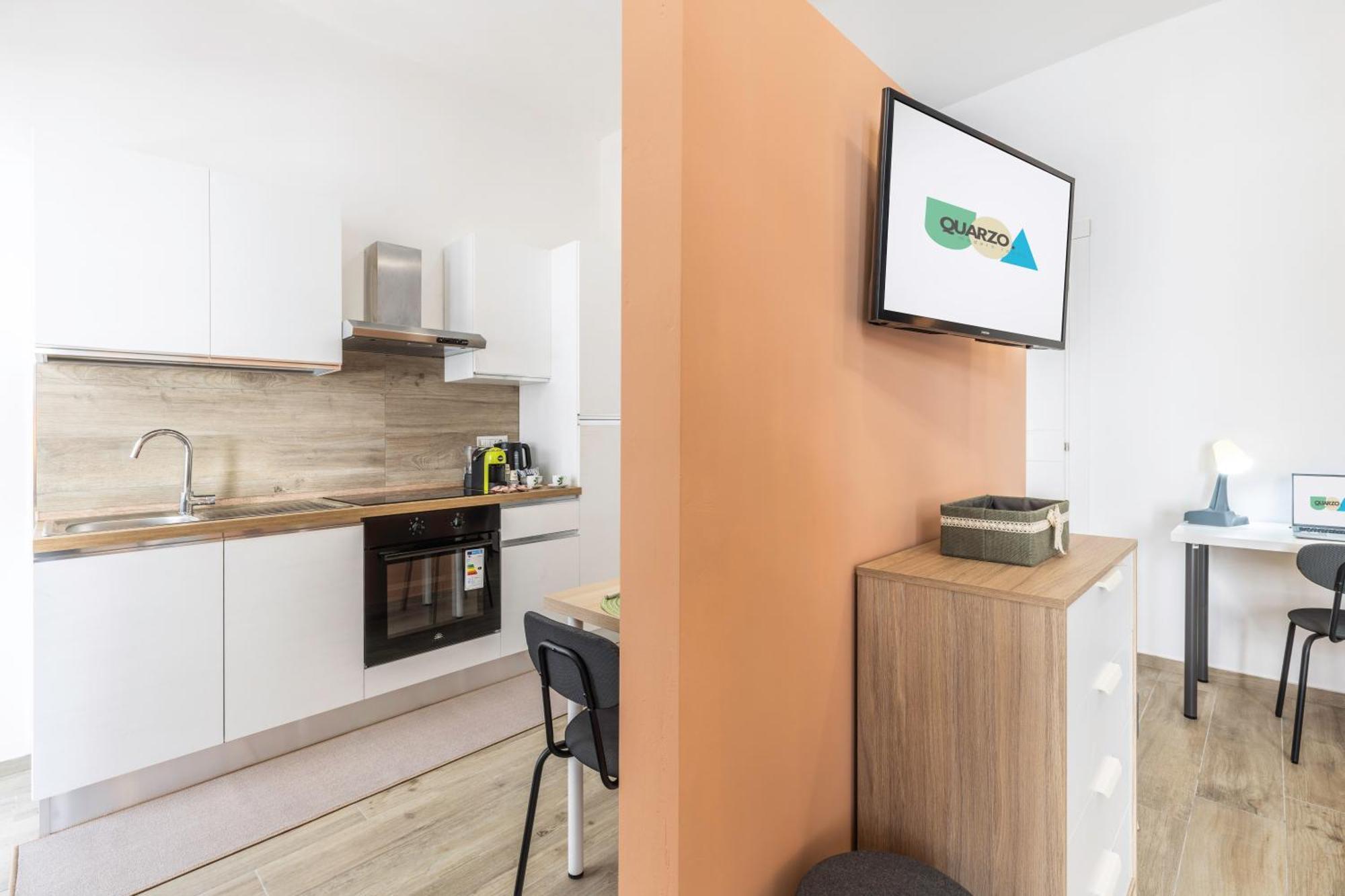 Quarzo. Modern Rooms Cagliari Ngoại thất bức ảnh