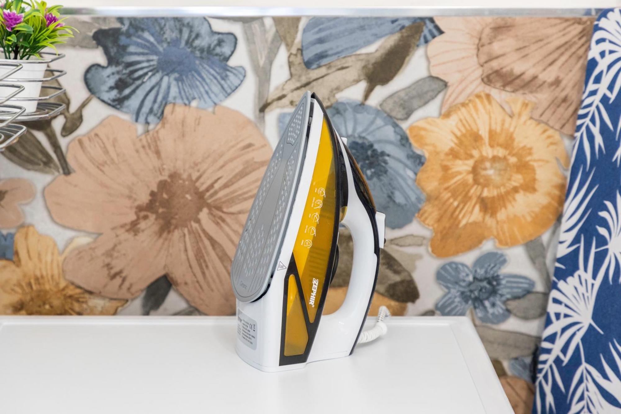 Quarzo. Modern Rooms Cagliari Ngoại thất bức ảnh