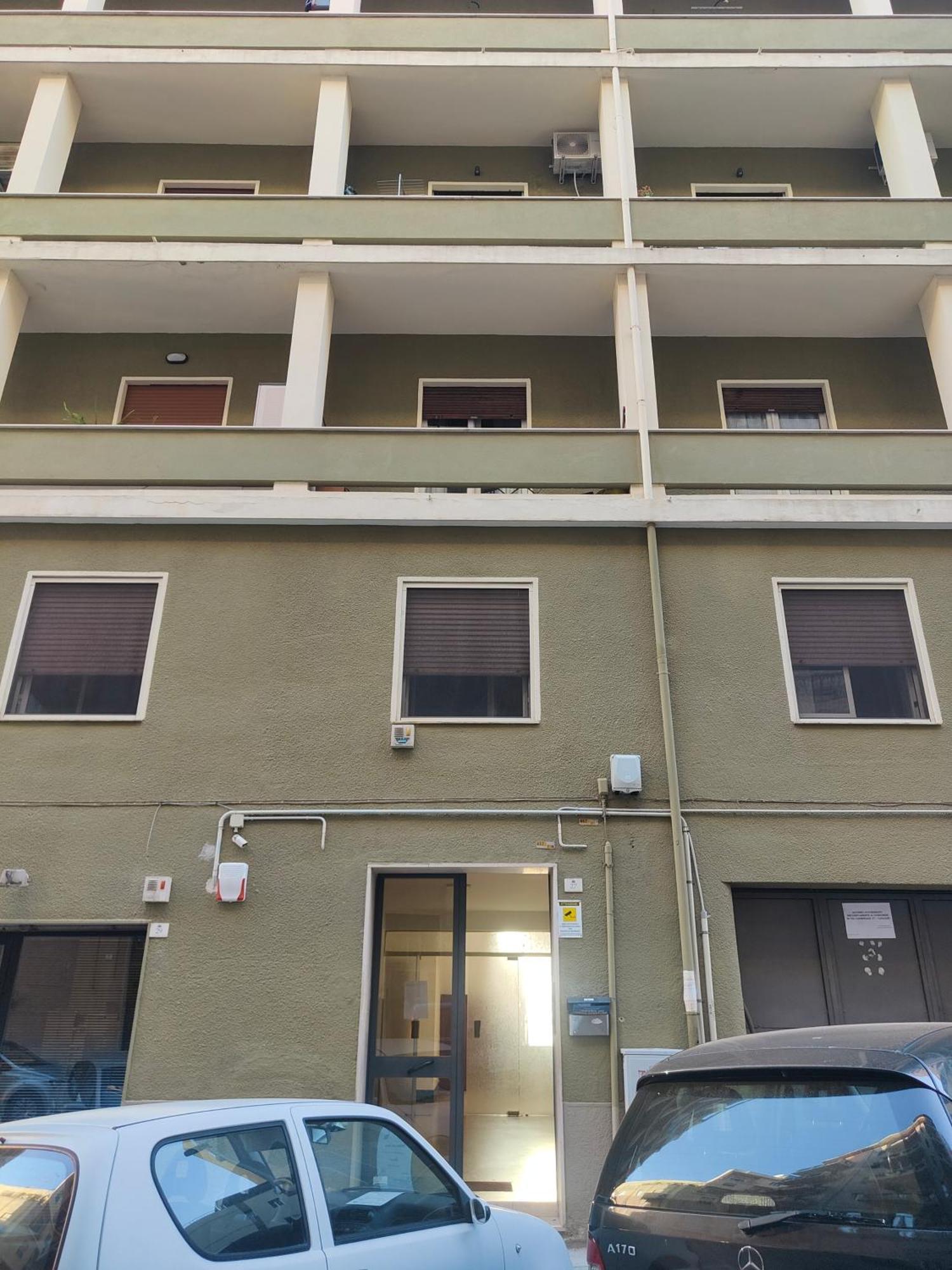 Quarzo. Modern Rooms Cagliari Ngoại thất bức ảnh